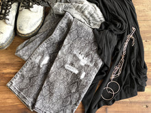 Load image into Gallery viewer, Serpentine IOD Decor Stamp *Retired*